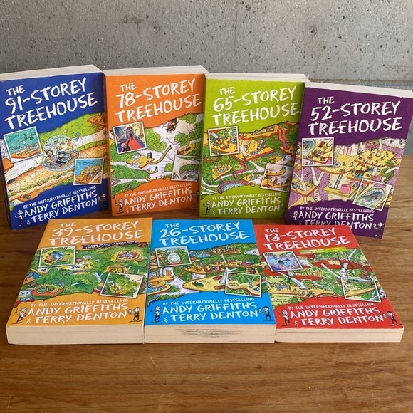 Indigo Other - 7 x Softcover “Treehouse” Chapter Books